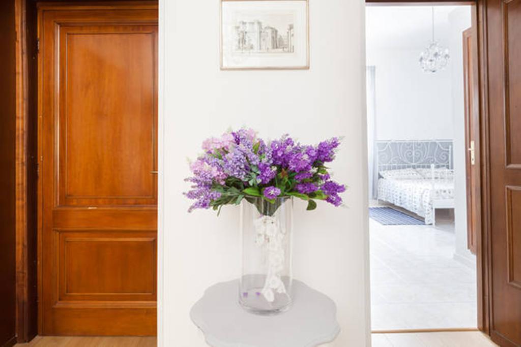 Domus Merulana Bed And Breakfast Acomodação com café da manhã  Roma